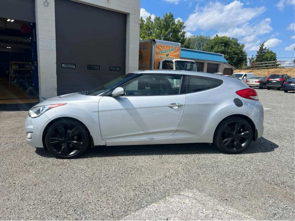 Image 7 of car 2015 Hyundai Veloster