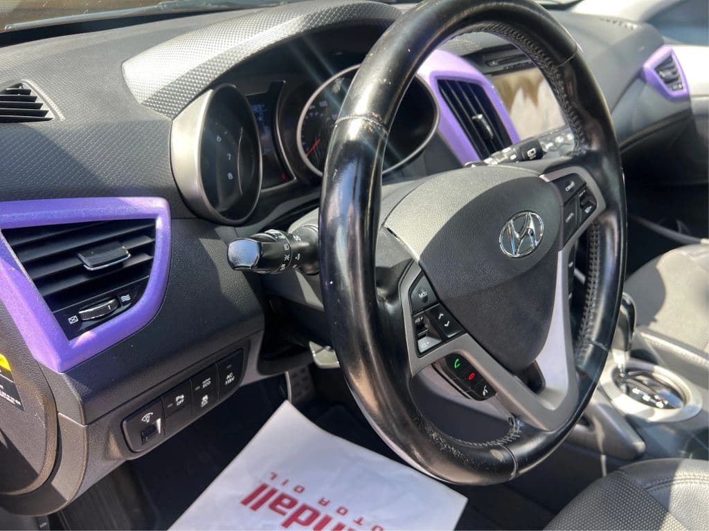 Image 17 of car 2015 Hyundai Veloster