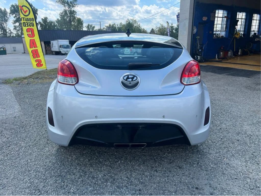Image 5 of car 2015 Hyundai Veloster