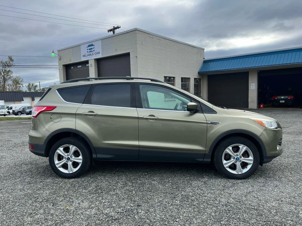 Image 3 of car 2013 Ford Escape