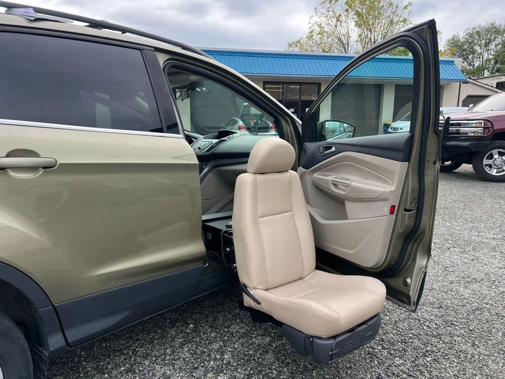 Image 12 of car 2013 Ford Escape