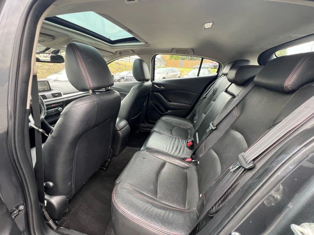 Image 19 of car 2016 MAZDA MAZDA3