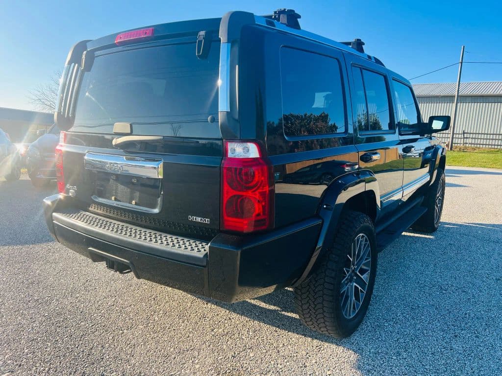 Image 4 of car 2008 Jeep Commander