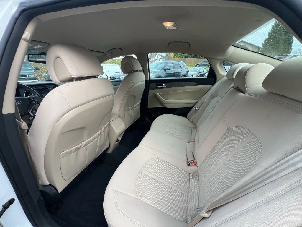 Image 19 of car 2015 Hyundai Sonata