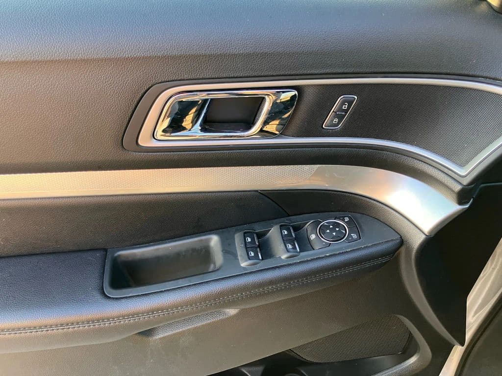 Image 17 of car 2017 Ford Explorer