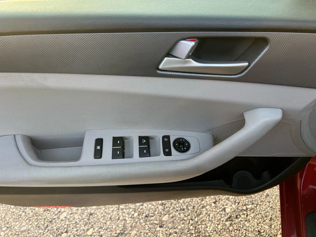 Image 19 of car 2017 Hyundai Sonata