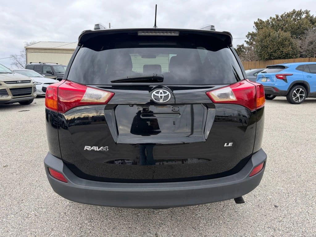 Image 5 of car 2013 Toyota RAV4