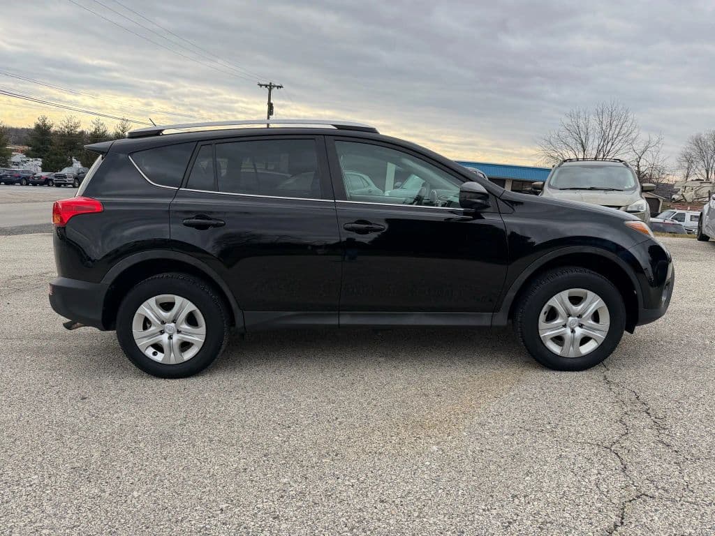 Image 3 of car 2013 Toyota RAV4