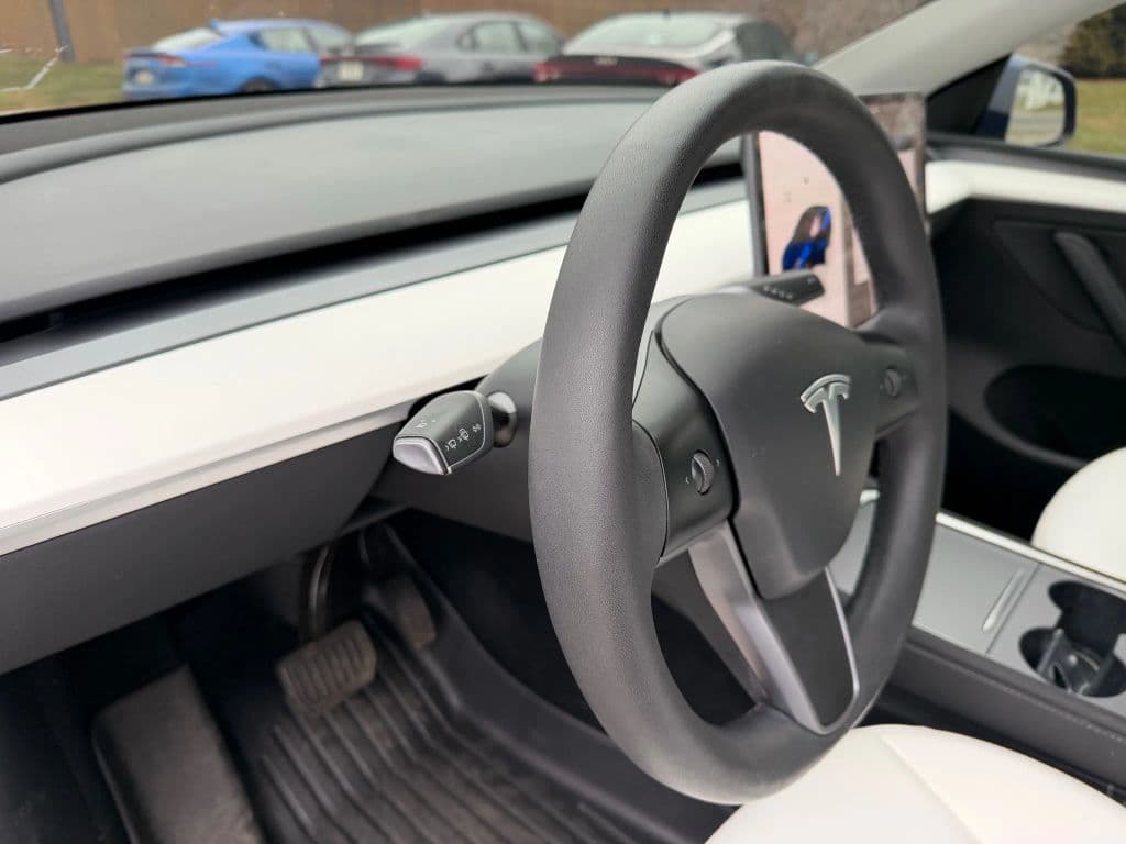 Image 16 of car 2023 Tesla Model Y