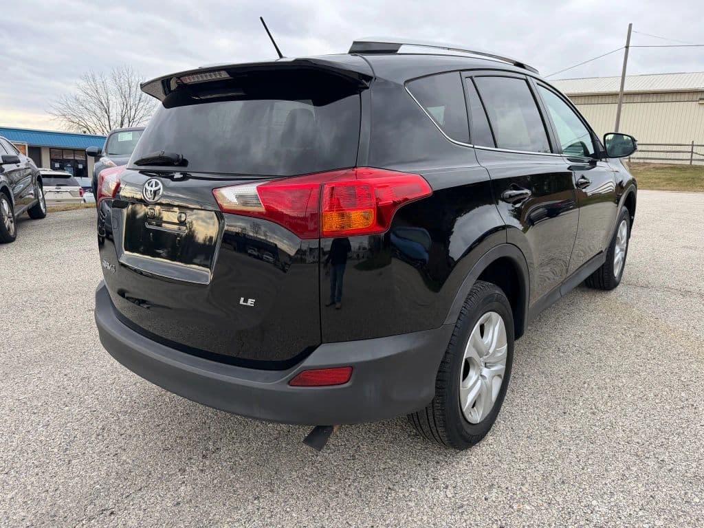 Image 4 of car 2013 Toyota RAV4