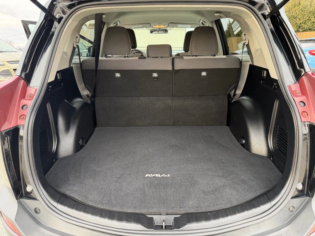 Image 12 of car 2013 Toyota RAV4