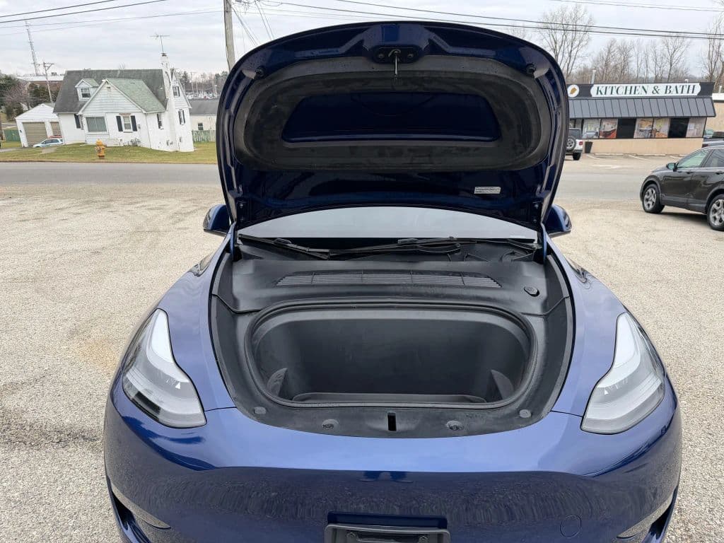 Image 10 of car 2023 Tesla Model Y