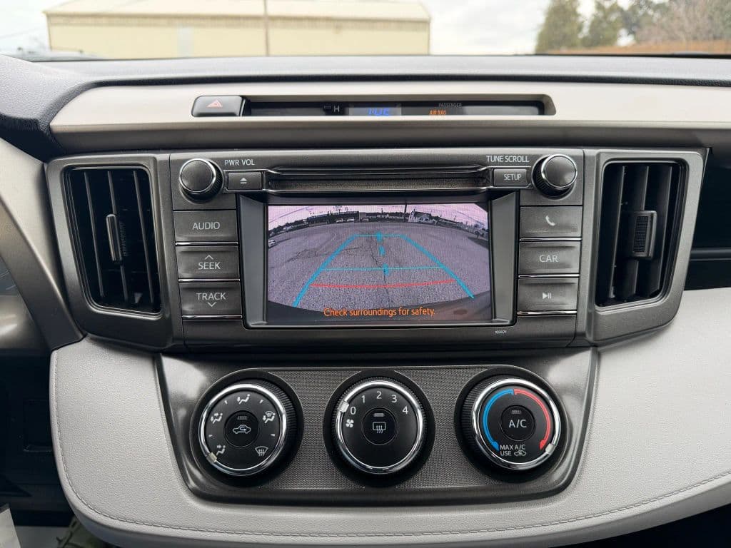 Image 20 of car 2013 Toyota RAV4