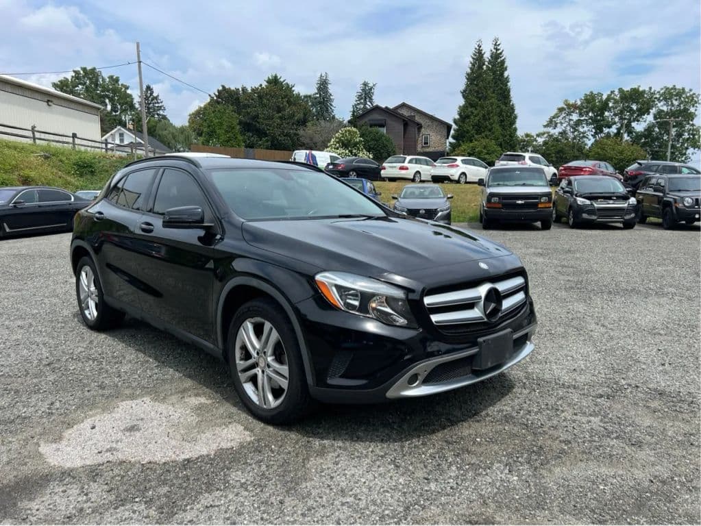 Image 2 of car 2015 Mercedes-Benz GLA-Class