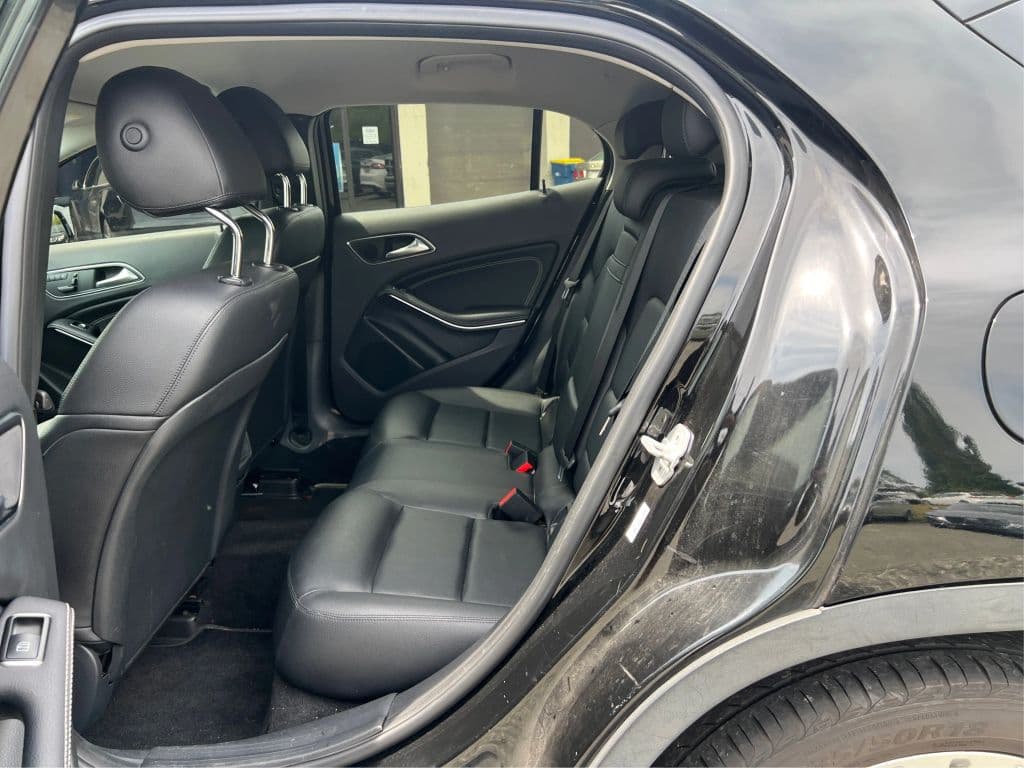 Image 9 of car 2015 Mercedes-Benz GLA-Class