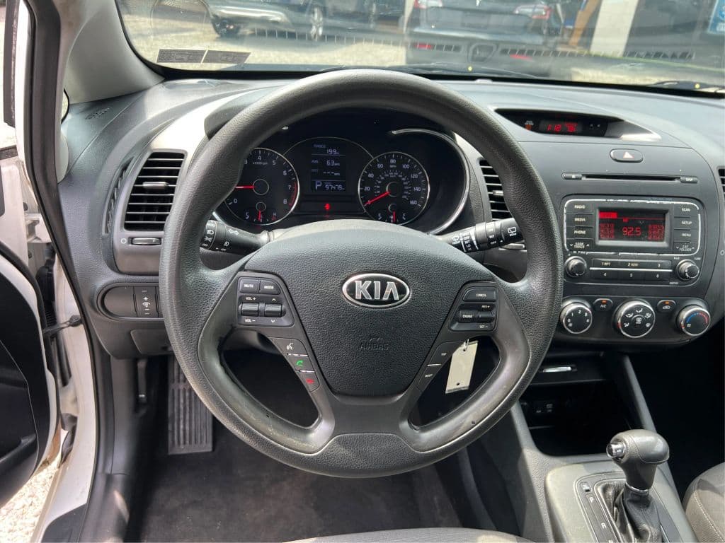 Image 16 of car 2016 Kia Forte5