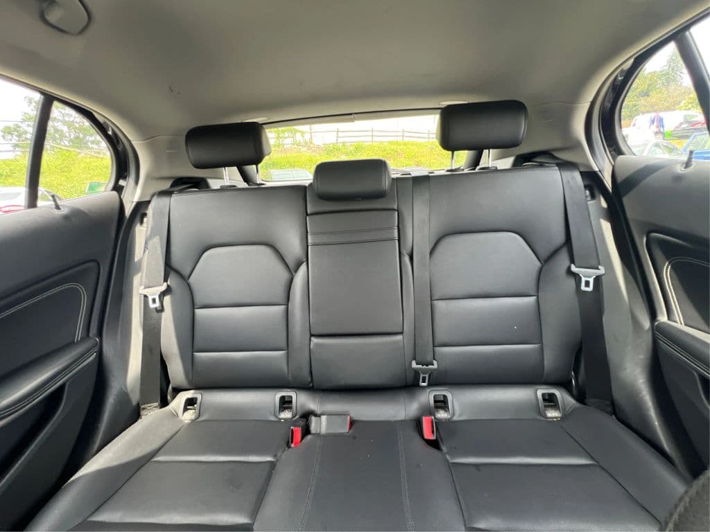 Image 14 of car 2015 Mercedes-Benz GLA-Class