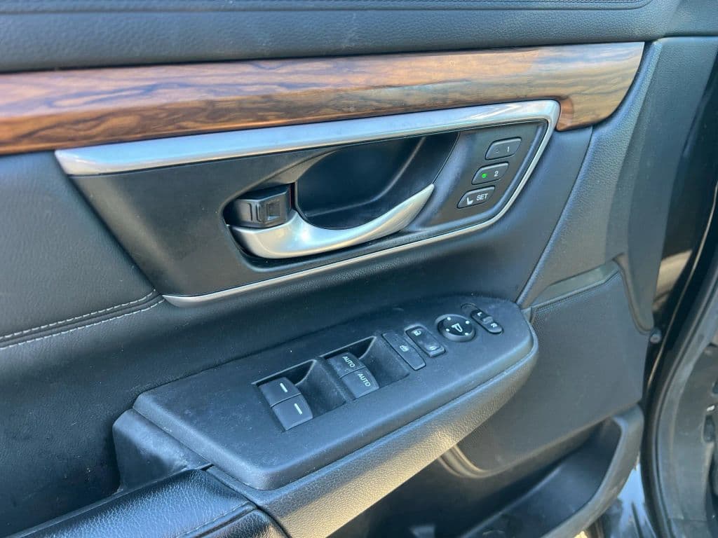 Image 18 of car 2017 Honda CR-V