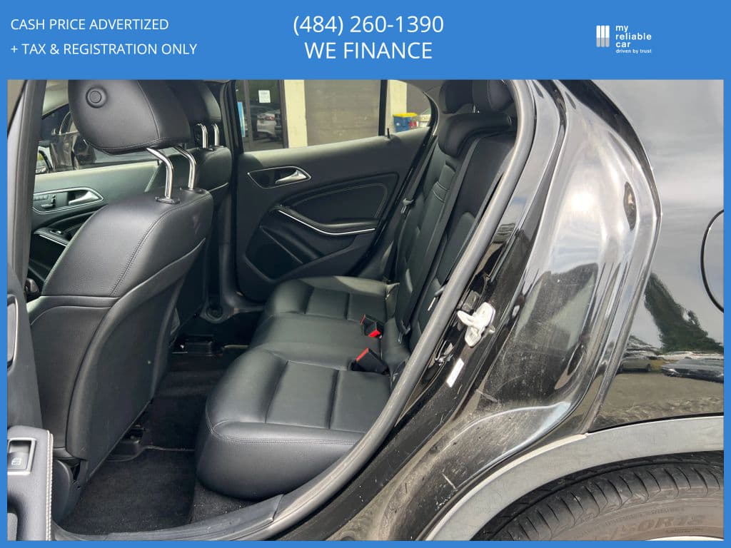 Image 9 of car 2015 Mercedes-Benz GLA-Class