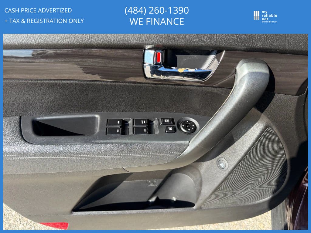 Image 20 of car 2011 Kia Sorento