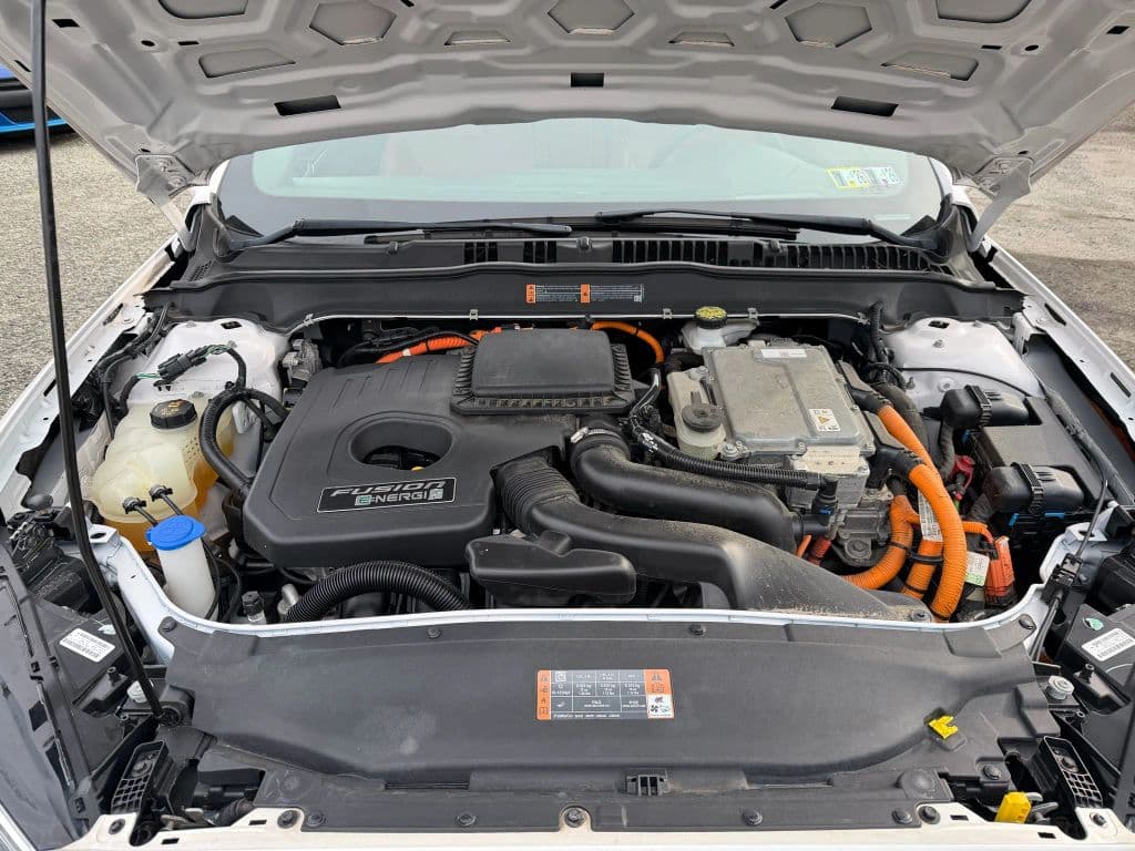 Image 10 of car 2020 Ford Fusion Plug-in Hybrid