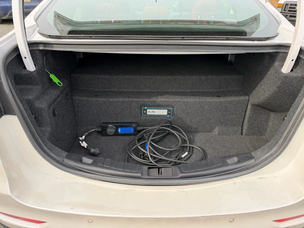 Image 12 of car 2020 Ford Fusion Plug-in Hybrid