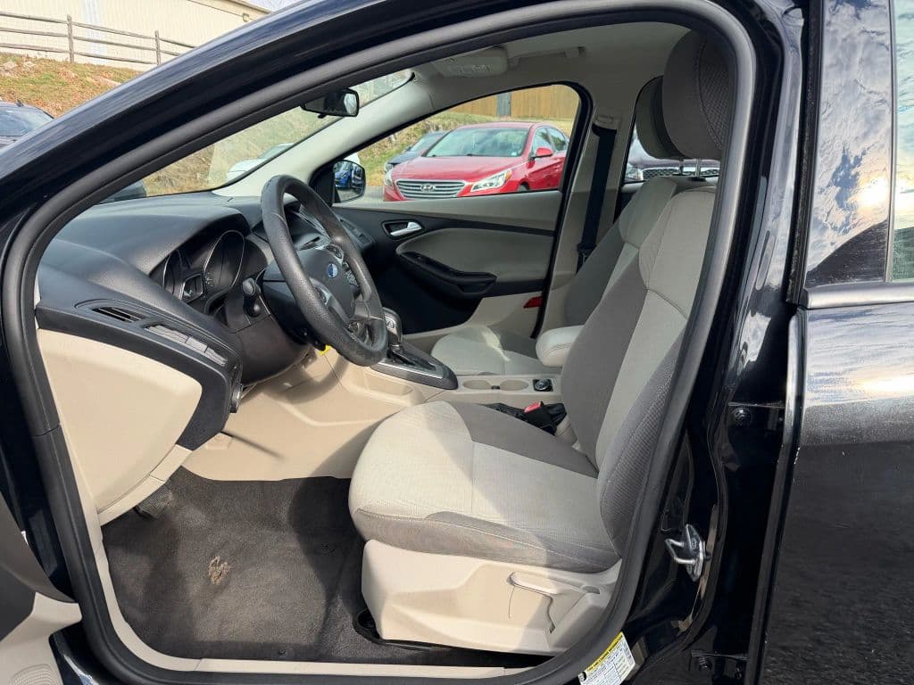 Image 8 of car 2013 Ford Focus