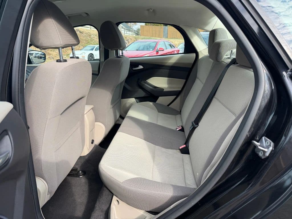 Image 9 of car 2013 Ford Focus